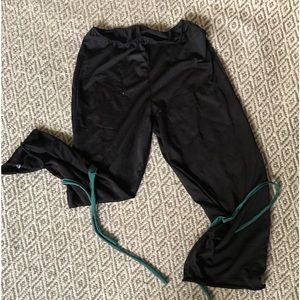 Boys costume Ninja pants size M black with green ties